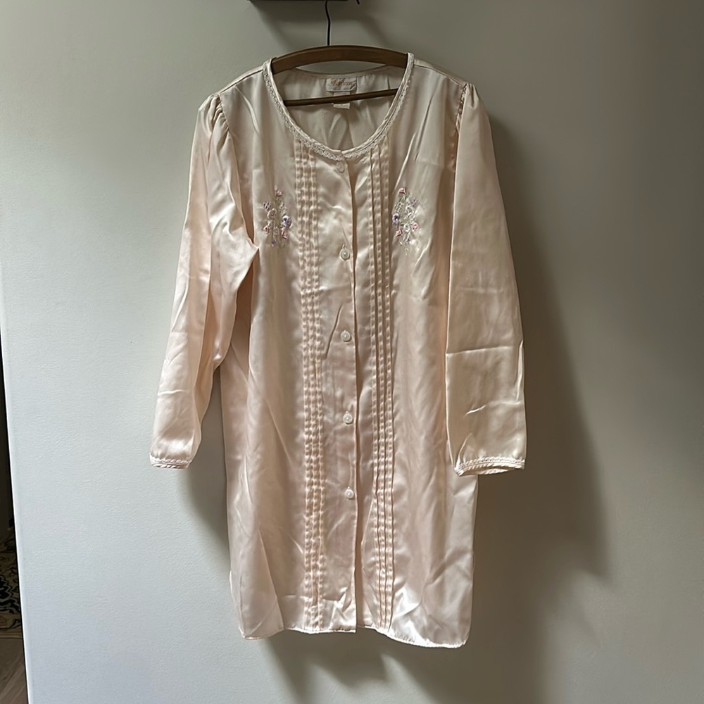 Barbizon vintage nightshirt